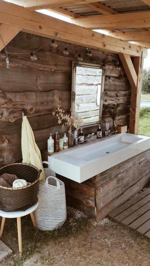 Greenvalleyglamping Sesce Pri Preboldu Екстер'єр фото