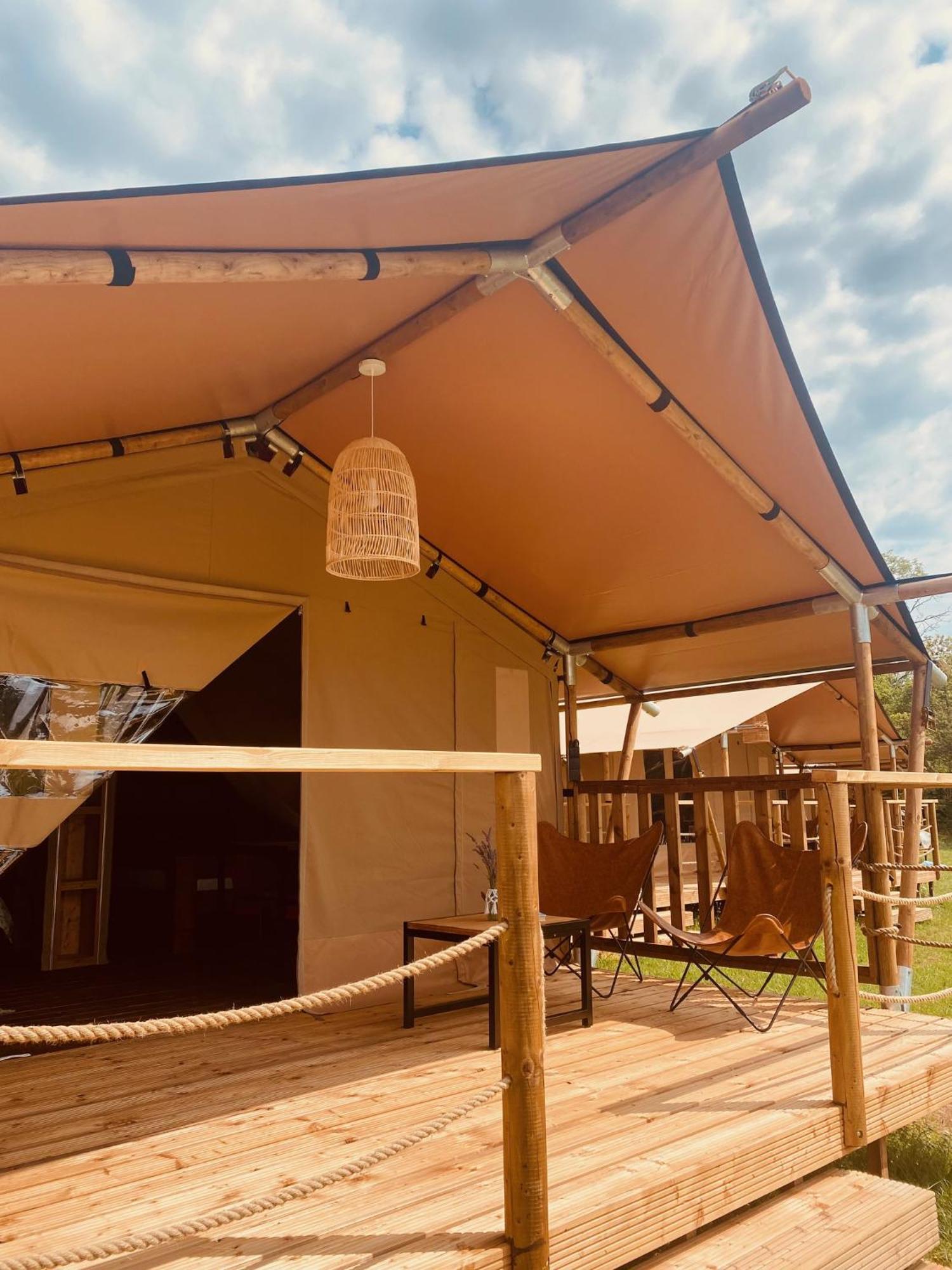 Greenvalleyglamping Sesce Pri Preboldu Екстер'єр фото
